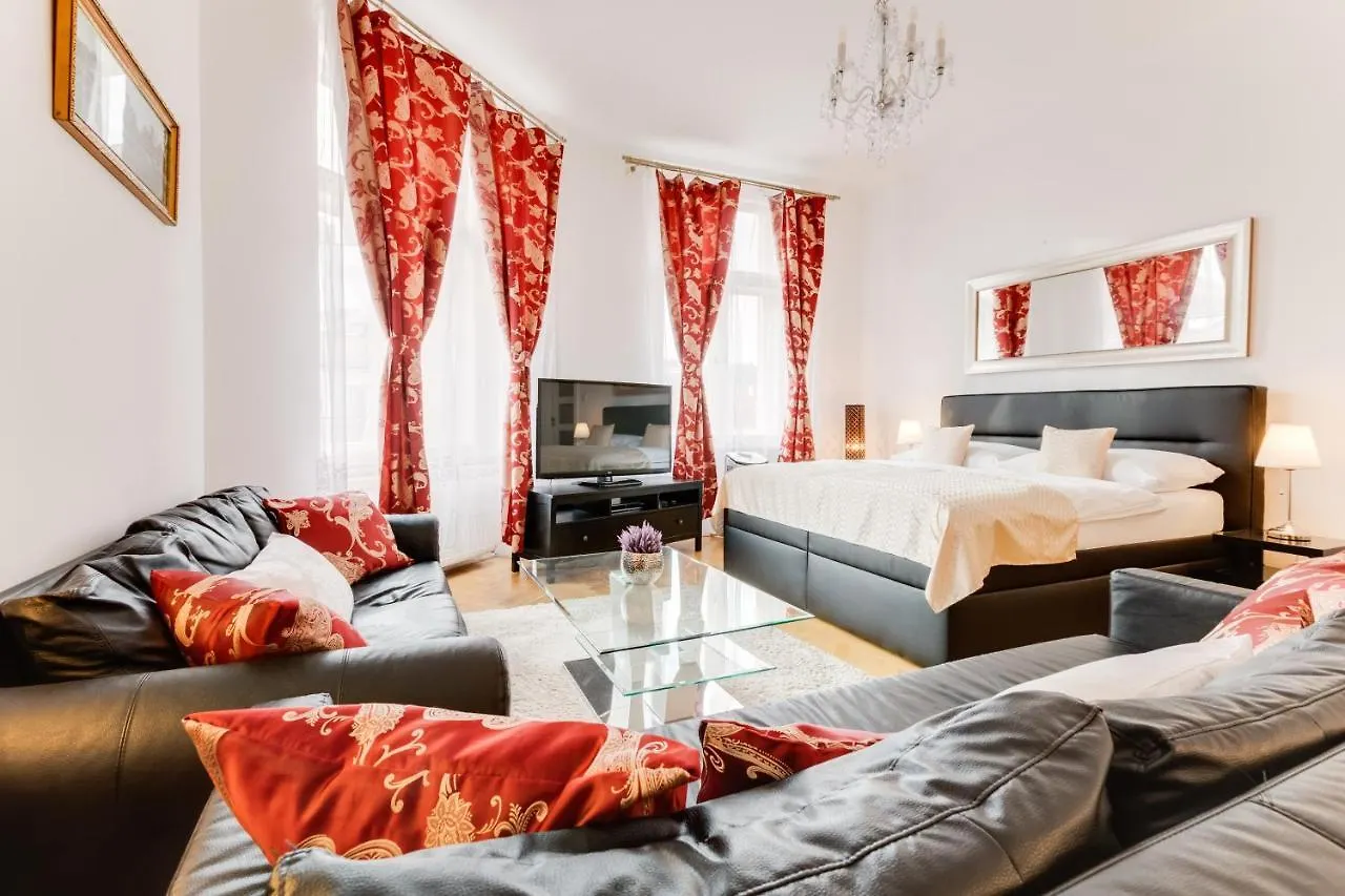 Old Town Square Royal Apartment Prague